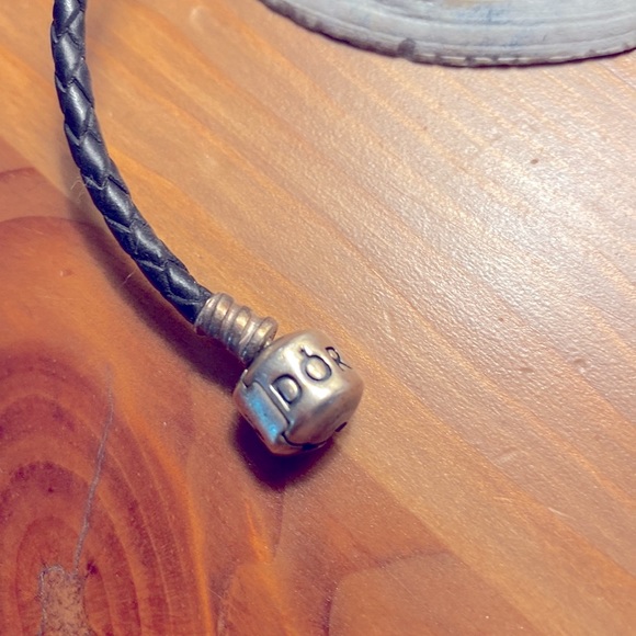 Pandora cord bracelet - Picture 2 of 5